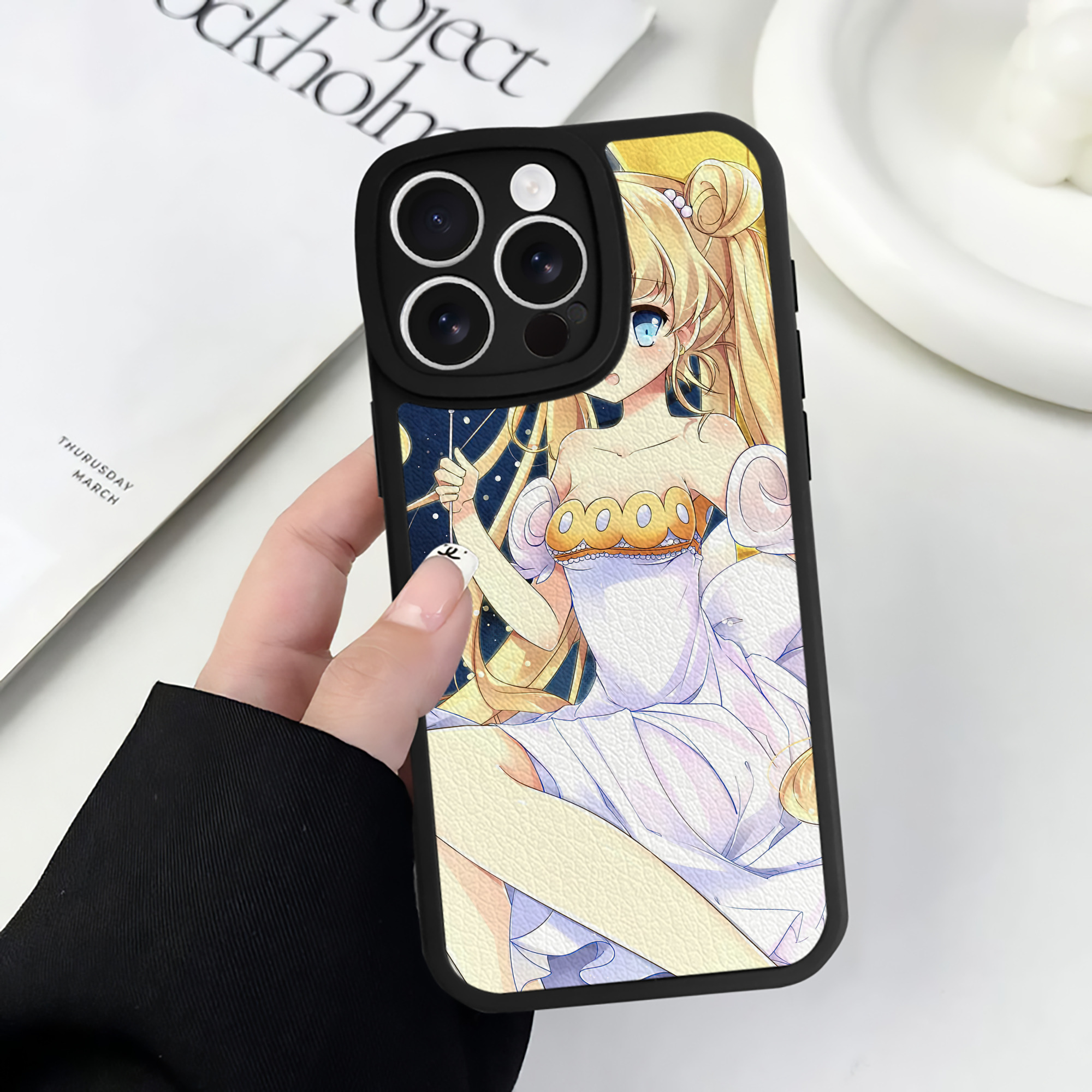 （画像用） 美少女戦士セーラームーン Sailor Moon 【iPhone 16シリーズ対応】シリコンスマホケース（レザー調） 材質：シリコン